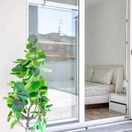 Just Urban - With 90sqm Terrace - Solari