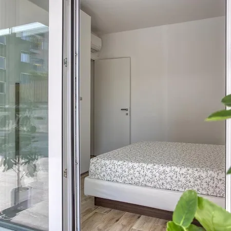 Just Urban - With 90sqm Terrace - Solari Lägenhet *