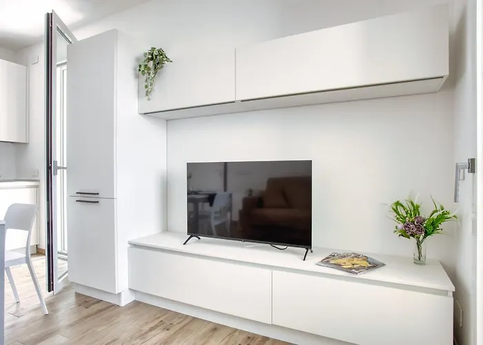 Just Urban - Modern 1-br Flat With 90 Sqm Terrace - M4 Tolstoj Lejlighed